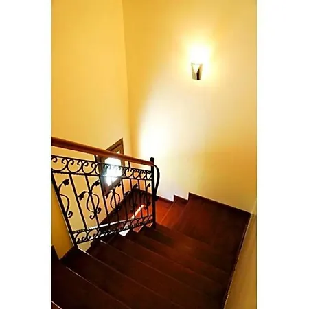 Villa Sleeps 6 Pool Air Con Wifi *